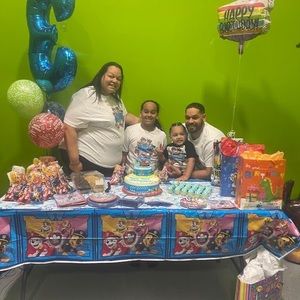 Meet your Posher, Maria